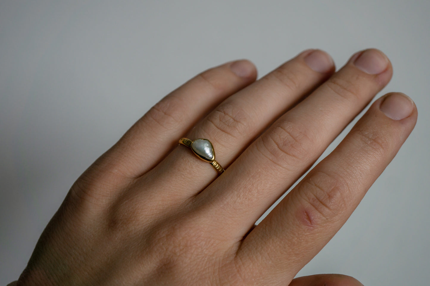 Pearl ring - gold plated, size 7