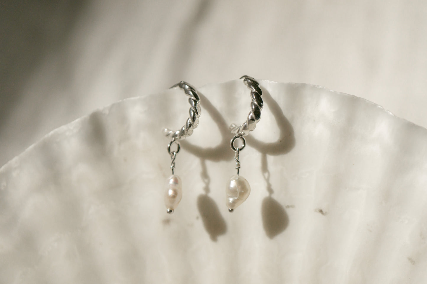 Pearl earrings - 925 silver