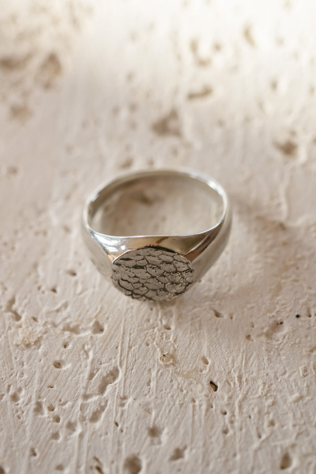 Pet print signet ring