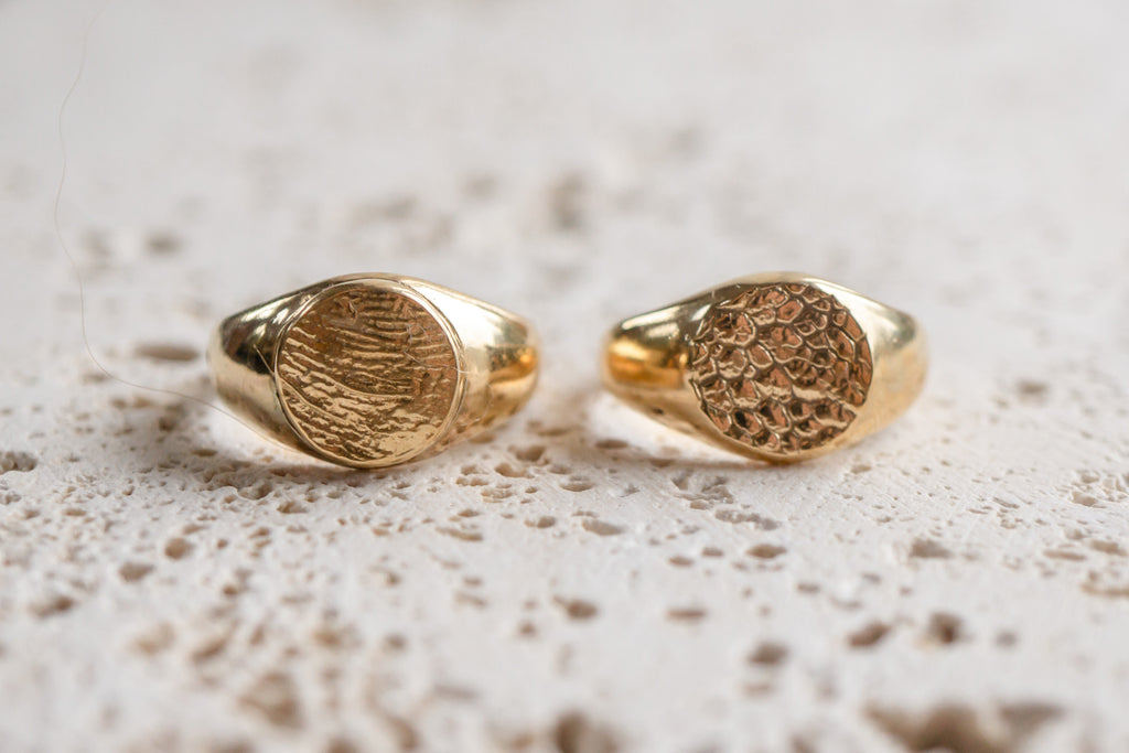 Pet print signet ring