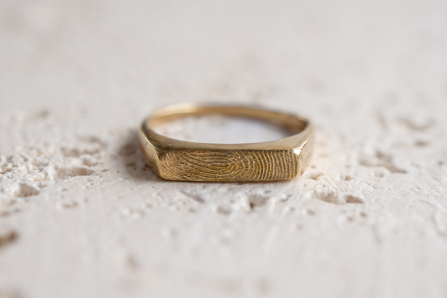 Fingerprint bar ring