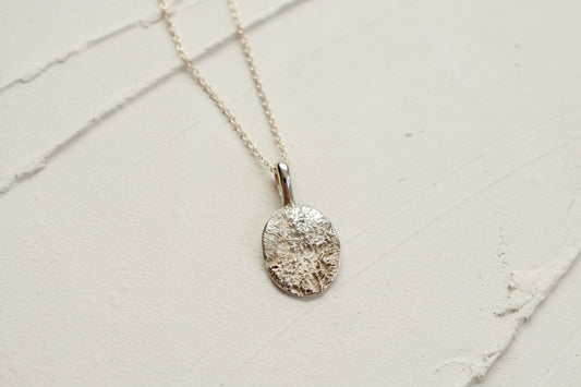 Pet print necklace from an ink imprint