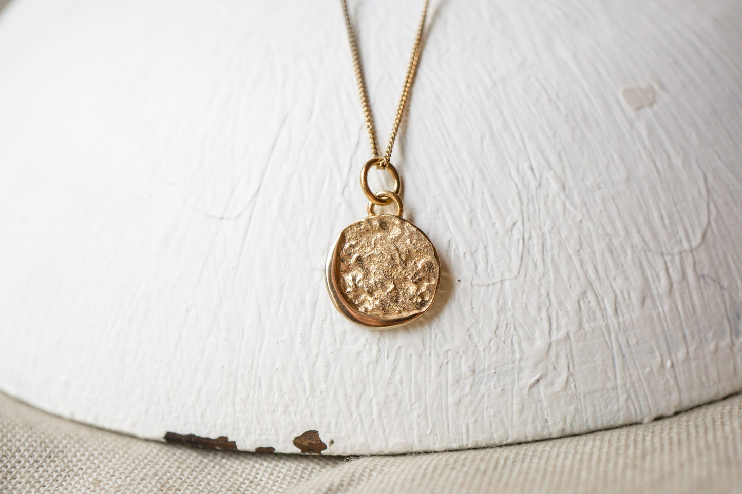 Luna necklace -gold plated