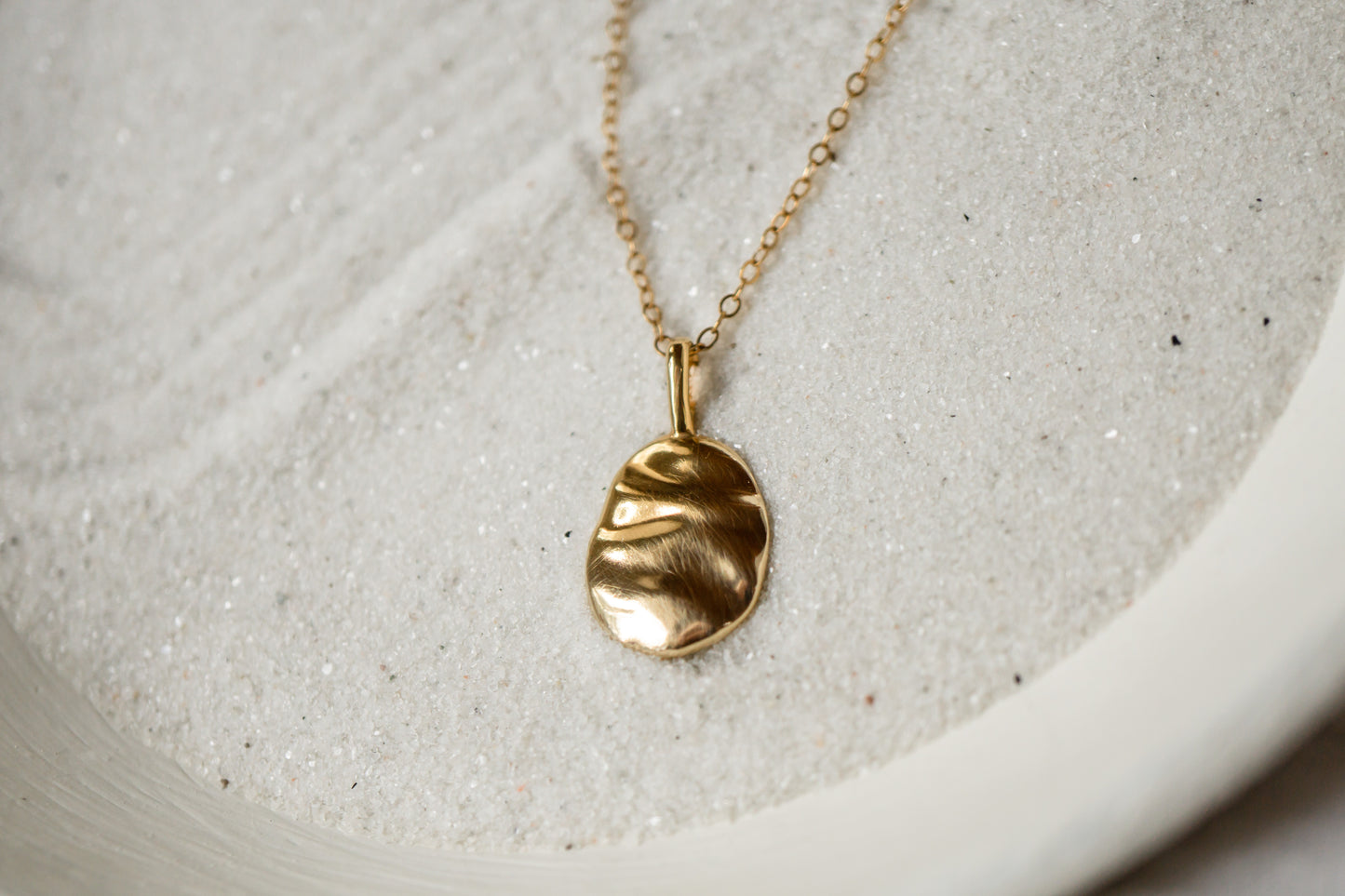 Ripple necklace - gold plated
